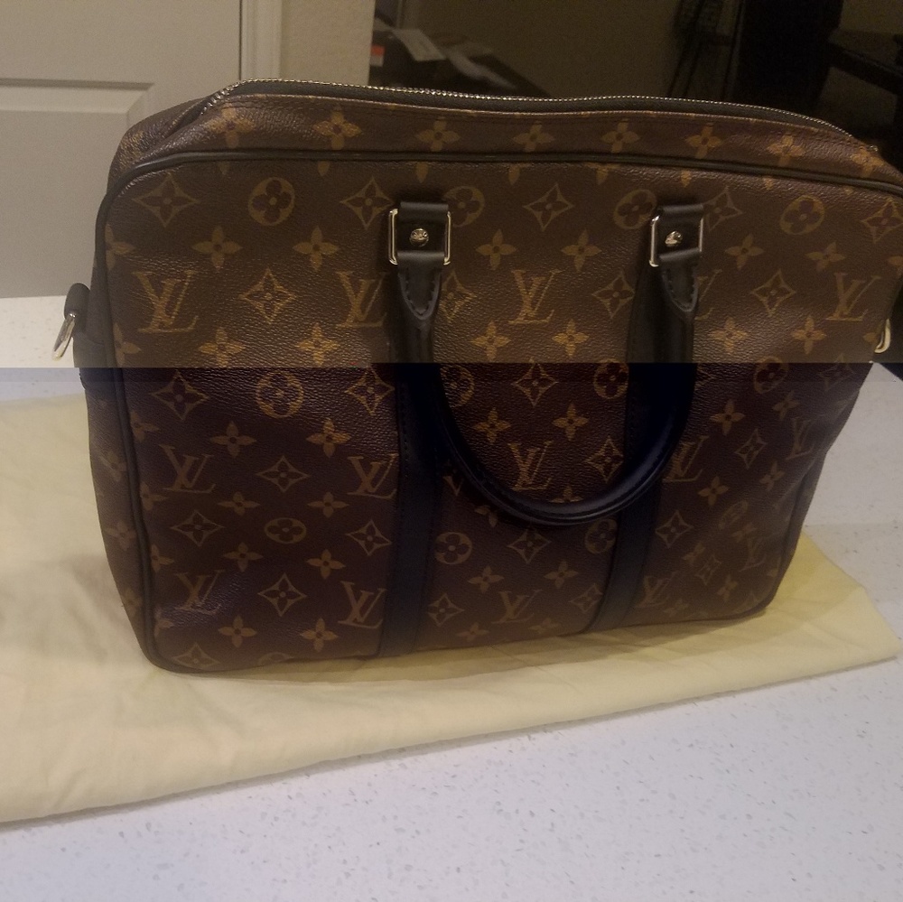 LV Porte-Document voyage PM - Picture 2 of 4